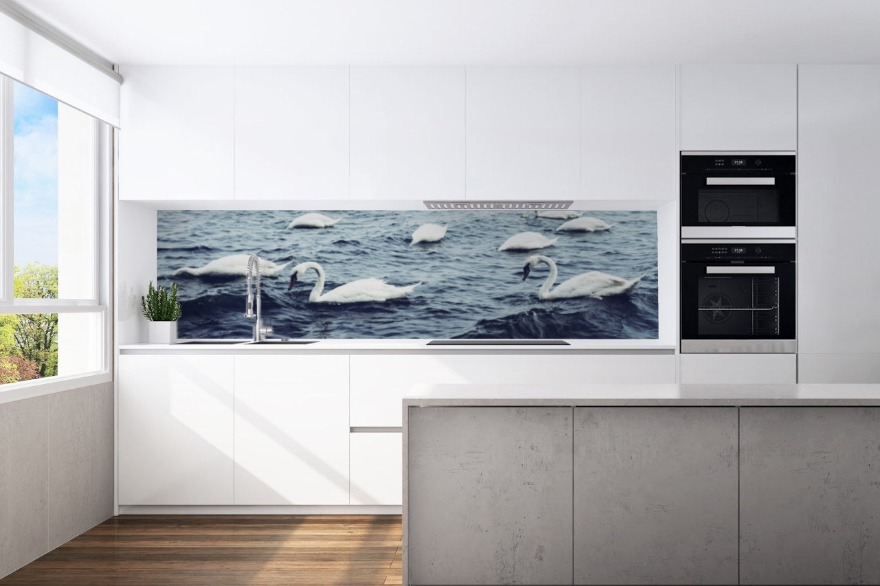 Kitchen back wall swans motif 0068