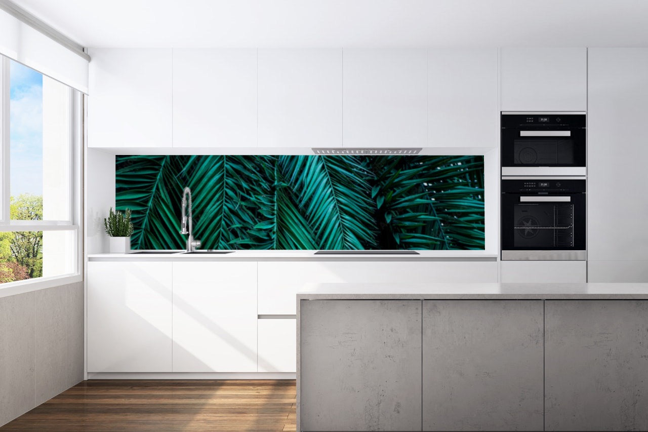 Kitchen back wall palm leaf motif 0156