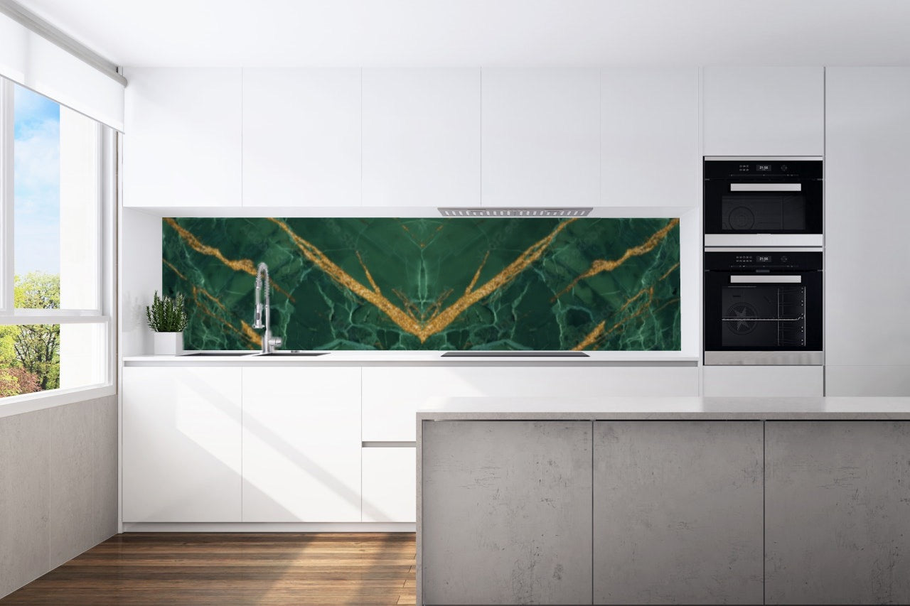 Kitchen back wall green-gold motif 0331