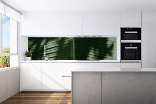 Kitchen back wall palm leaf motif 0437